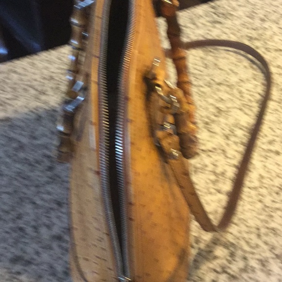 Handbag - Picture 2 of 5